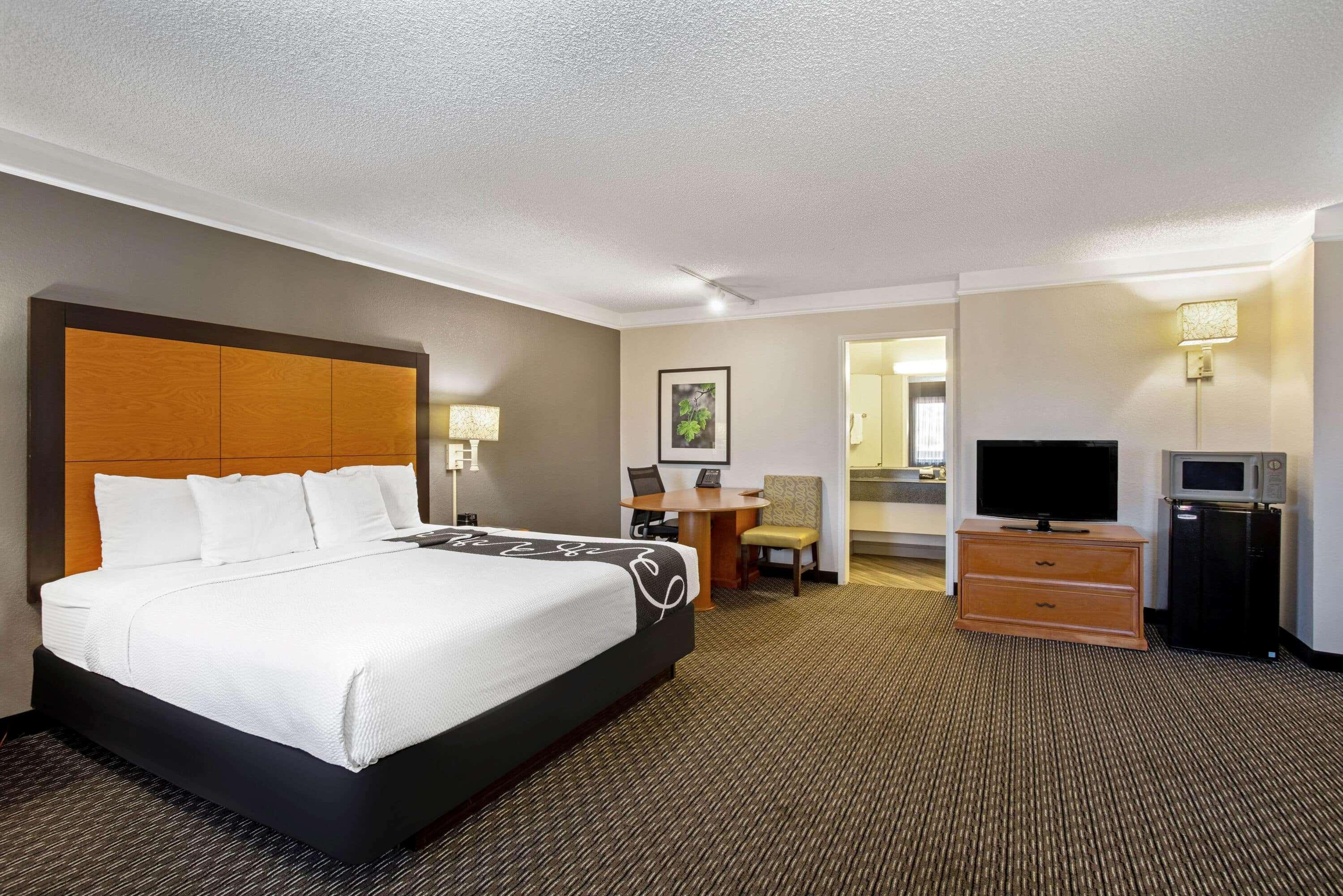 Hotel La Quinta By Wyndham East 3*