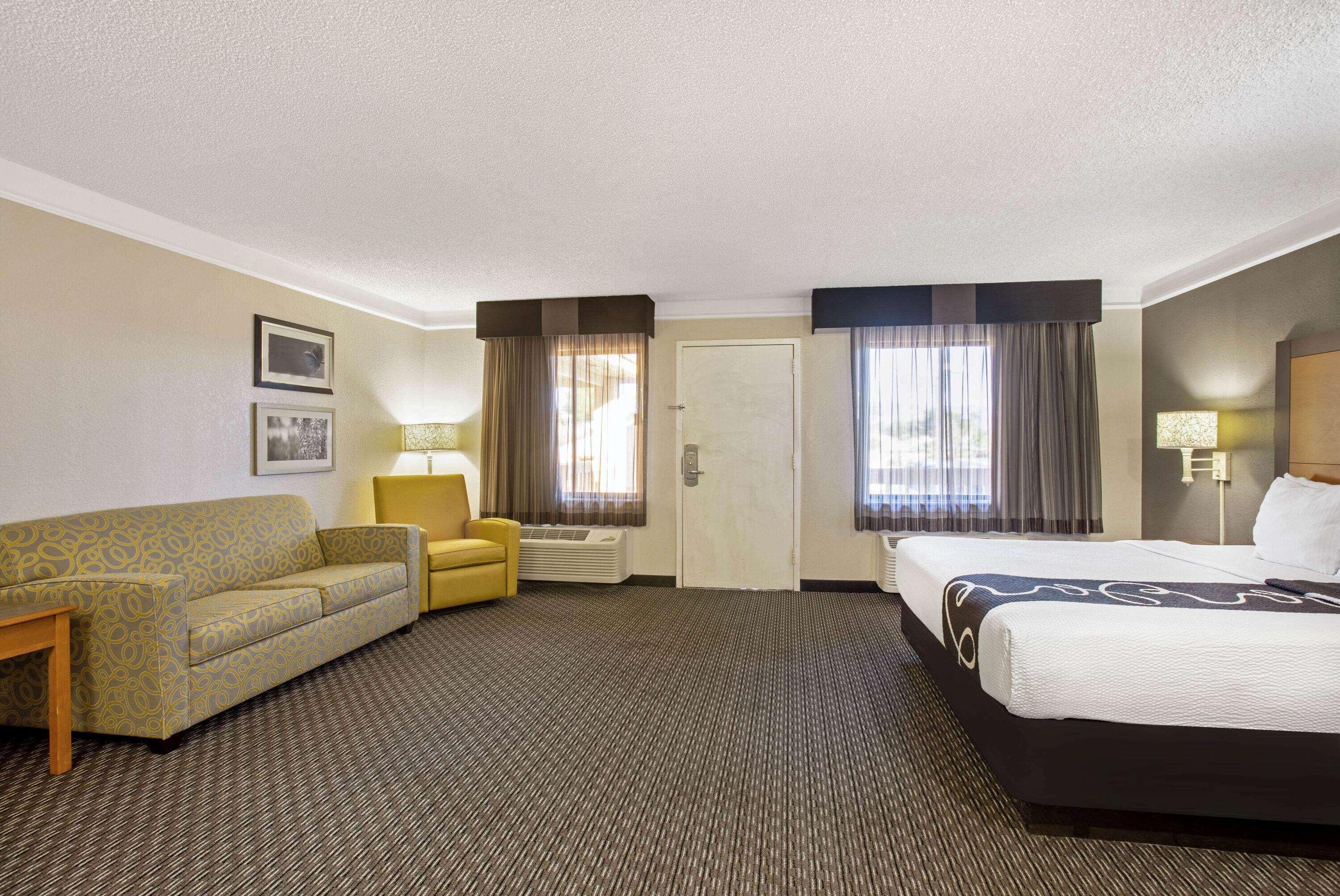 La Quinta By Wyndham East