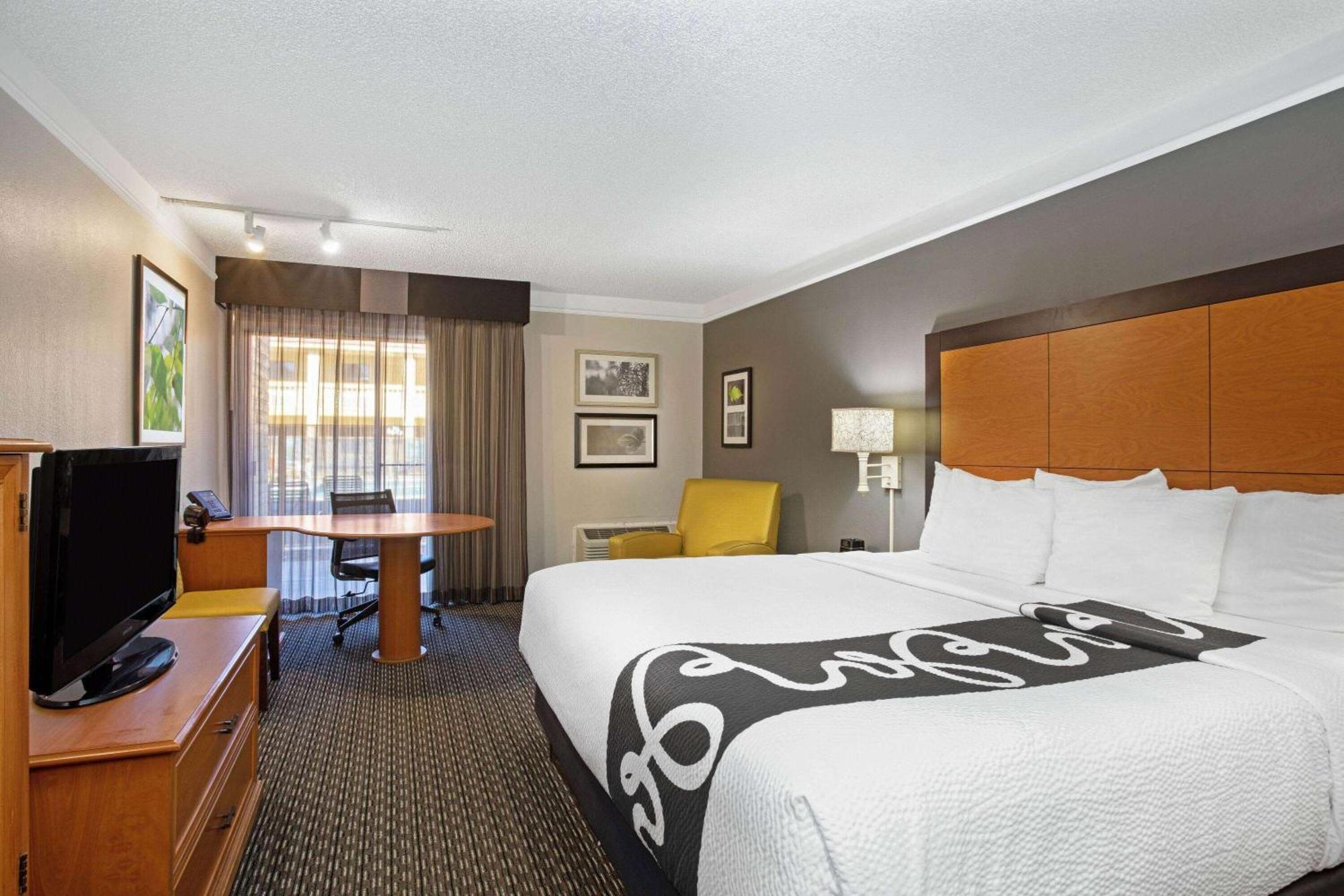 La Quinta By Wyndham East 3*